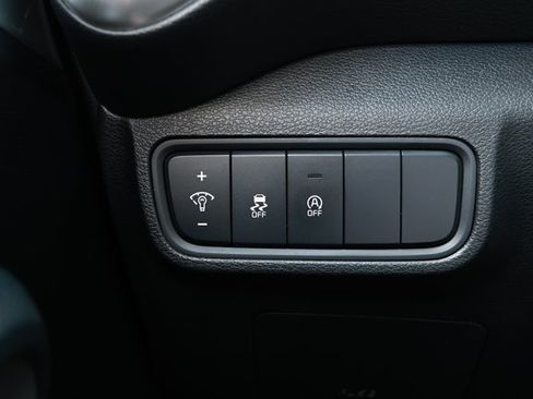 Used 2024 Kia Soul LX w/ Option Group 015 FWD image 15