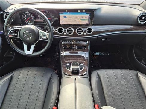 Used 2019 Mercedes-Benz E 300 image 17