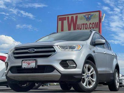 Used 2017 Ford Escape SE w/ SE Leather Comfort Package