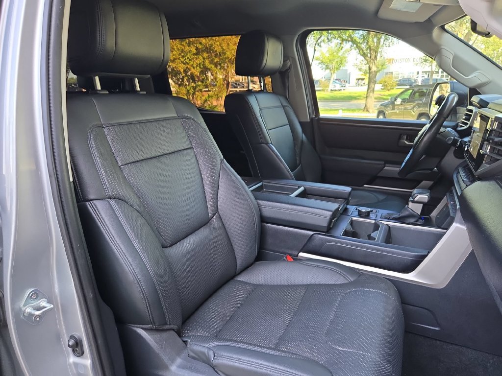 Used 2024 Toyota Tundra SR5 w/ SR5 Premium Package AWD/4WD image 31