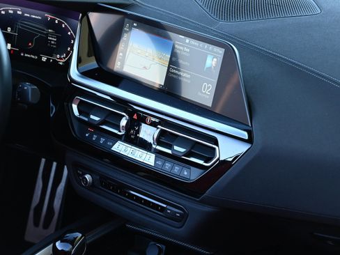 Certified 2025 BMW Z4 M40i w/ Premium Package image 25