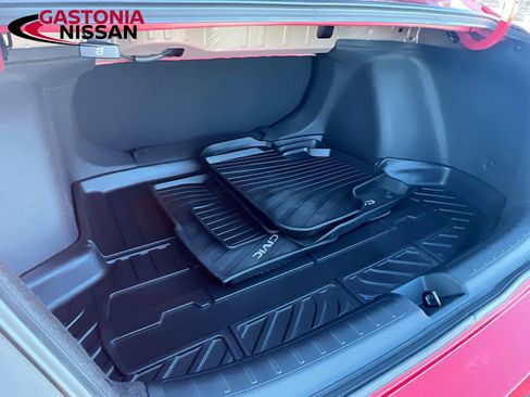 Used 2023 Honda Civic Sport image 31