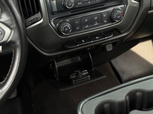 Used 2018 Chevrolet Silverado 1500 LT AWD/4WD image 20