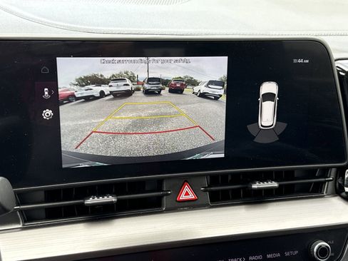 Used 2024 Kia Sportage EX image 25