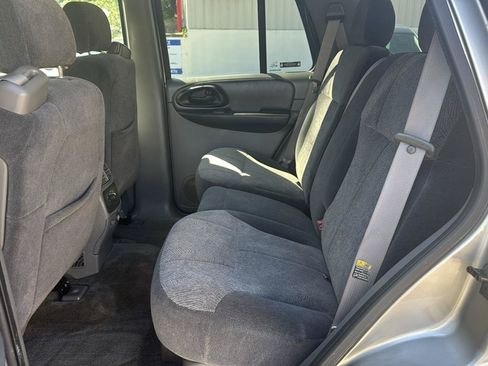 Used 2002 Chevrolet TrailBlazer LT AWD/4WD image 15