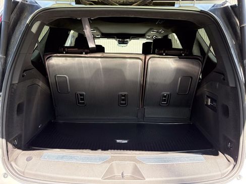 Used 2022 Cadillac Escalade Sport Platinum AWD/4WD image 29
