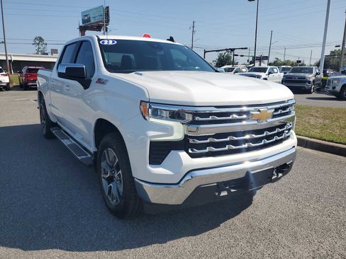 Certified 2023 Chevrolet Silverado 1500 LT w/ Z71 Off-Road Package image 8