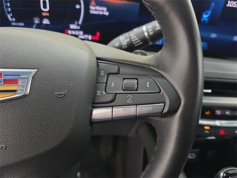 Certified 2025 Cadillac XT4 Premium Luxury image 15