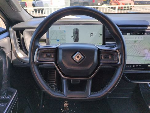 Used 2023 Rivian R1S Adventure AWD/4WD image 14