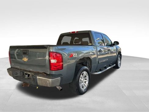 Used 2011 Chevrolet Silverado 1500 LT image 3