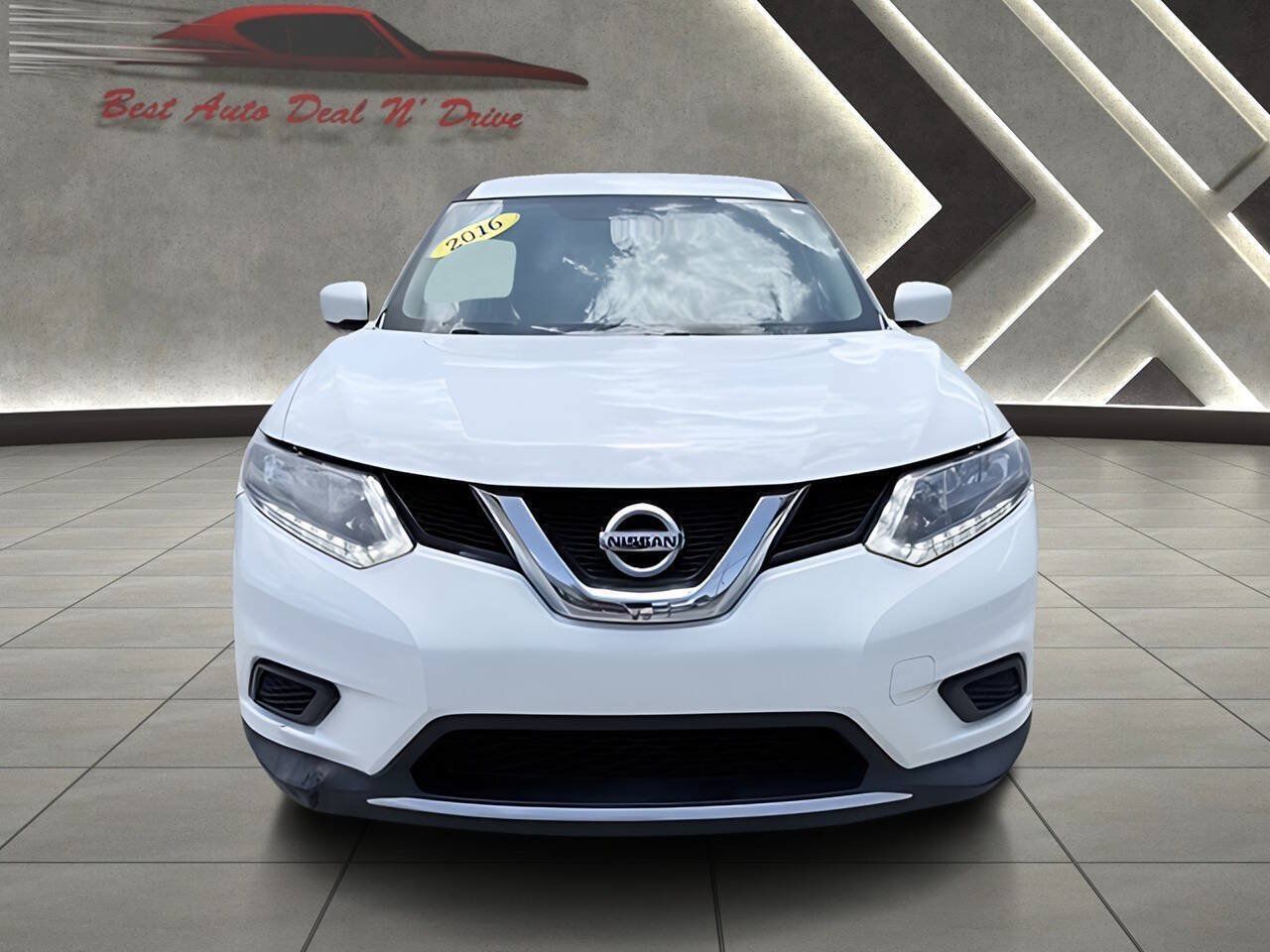 Used 2016 Nissan Rogue S FWD image 3