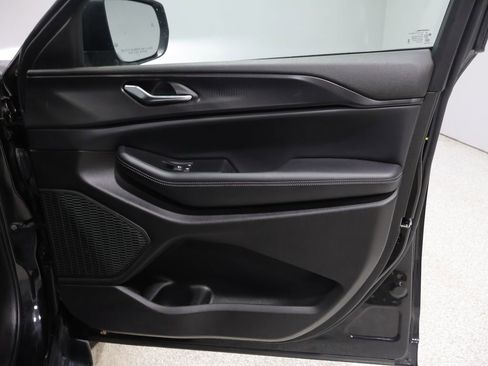 Used 2024 Jeep Grand Cherokee L Laredo w/ Luxury Tech Group I image 24