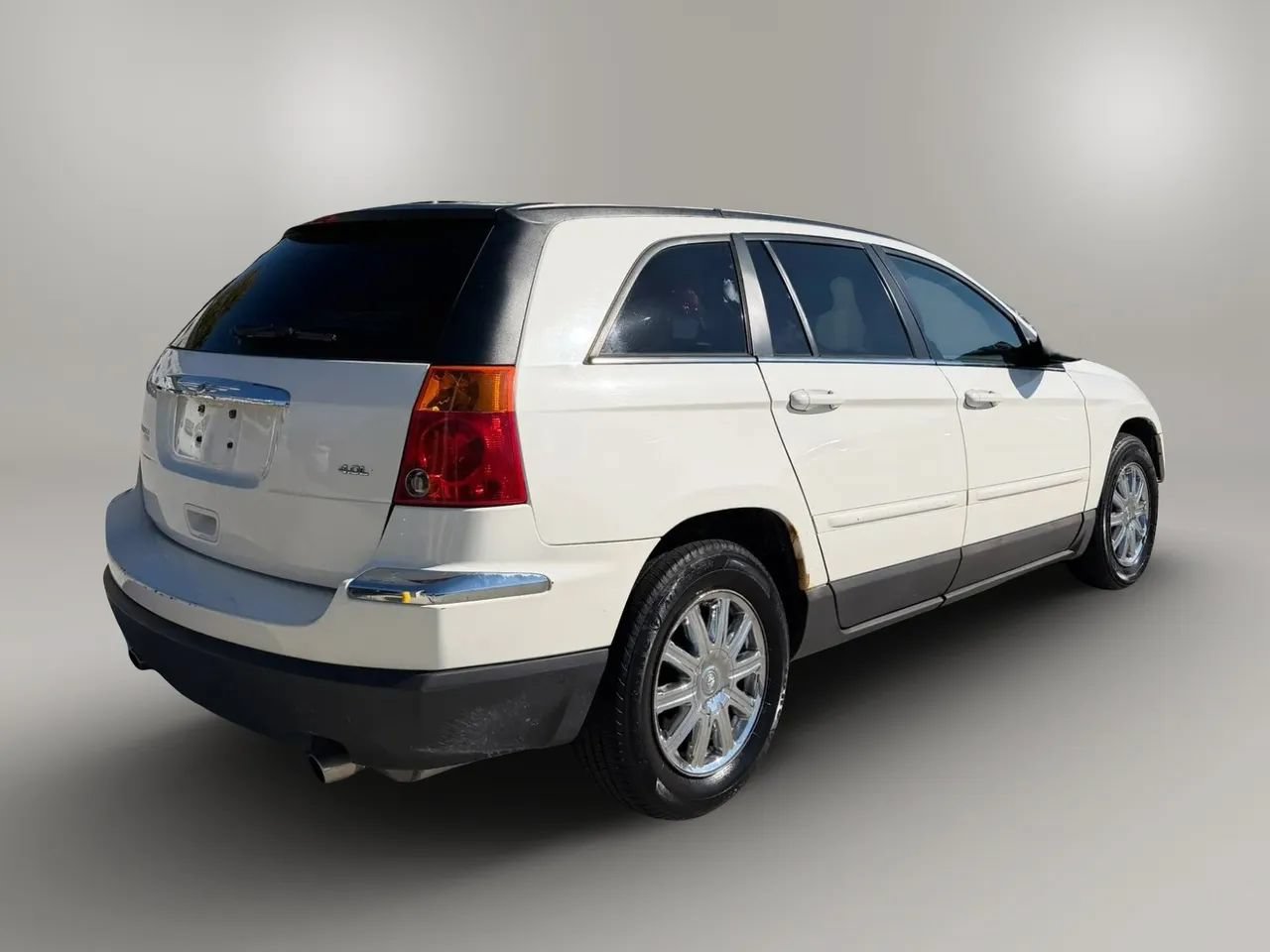 Used 2007 Chrysler Pacifica Touring FWD image 5