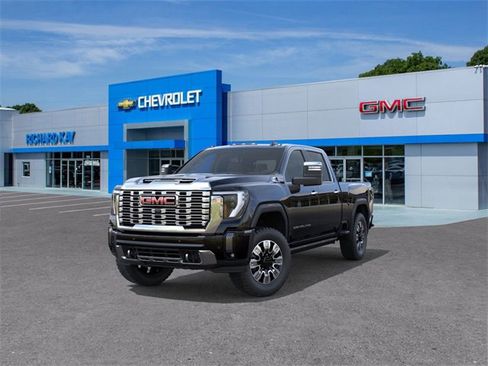 New 2026 GMC Sierra 2500 Denali w/ Denali Reserve Package image 8