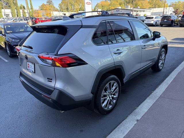 Certified 2022 Toyota RAV4 XLE Premium AWD/4WD image 7