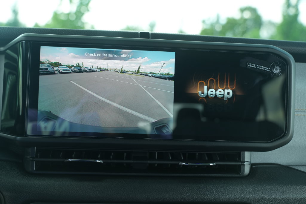 New 2026 Jeep Gladiator Sport AWD/4WD image 25