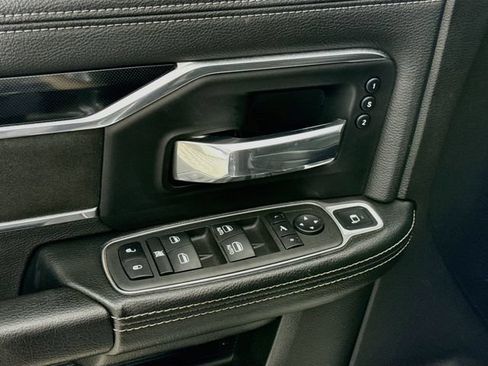 Used 2022 RAM 3500 Laramie AWD/4WD image 17