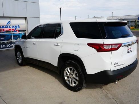 Used 2021 Chevrolet Traverse LS image 36