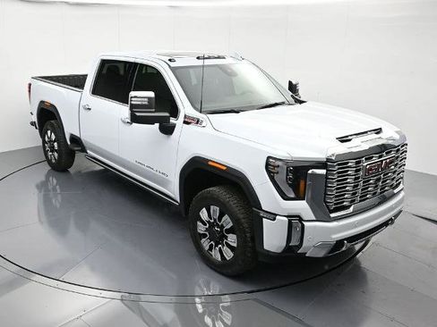 New 2026 GMC Sierra 2500 Denali w/ Denali Reserve Package image 33