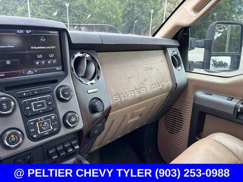 Used 2013 Ford F250 Lariat w/ Lariat Interior Pkg AWD/4WD image 18