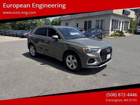 Used 2020 Audi Q3 2.0T Premium w/ Convenience Package AWD/4WD image 1