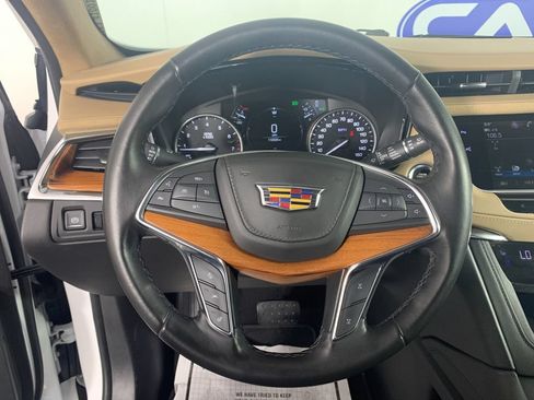 Used 2019 Cadillac XT5 Platinum AWD/4WD image 21
