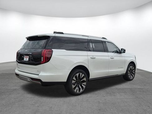 New 2026 Ford Expedition Max Platinum w/ Driver's Package AWD/4WD image 2