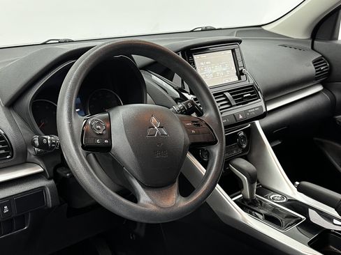 Used 2023 Mitsubishi Eclipse Cross ES image 8