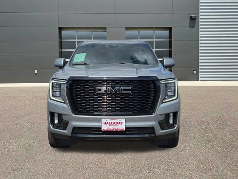 Used 2024 GMC Yukon Denali w/ Advanced Technology Package AWD/4WD image 2