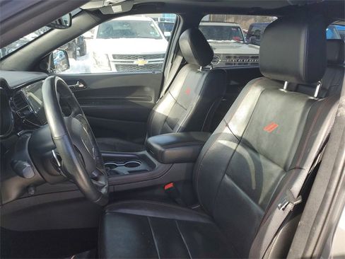 Used 2023 Dodge Durango GT image 5