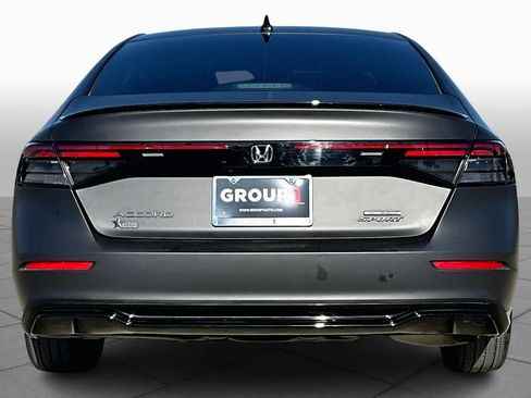 Used 2025 Honda Accord Sport image 5