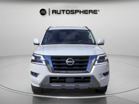 Used 2021 Nissan Armada SL w/ Captain's Chairs Package image 2