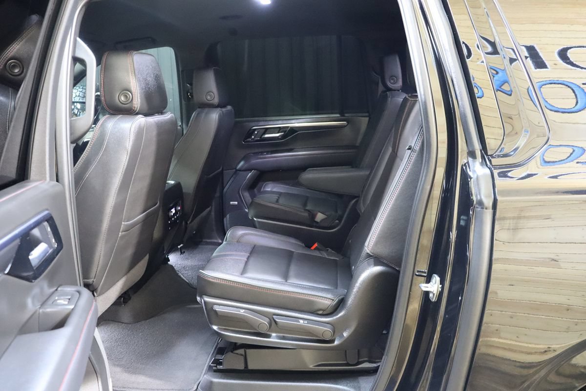 Used 2026 Chevrolet Suburban RST RWD image 53