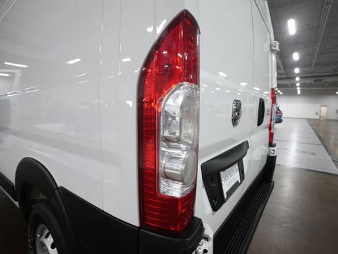 Used 2025 RAM ProMaster 3500 w/ Convenience Group FWD image 30