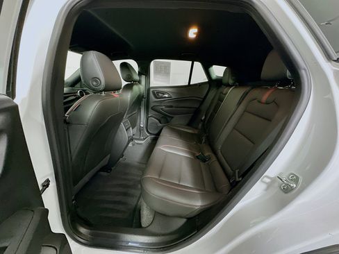 Used 2024 Chevrolet Trax RS w/ Driver Confidence Package image 26