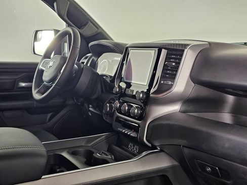 New 2026 RAM 1500 Express AWD/4WD image 38