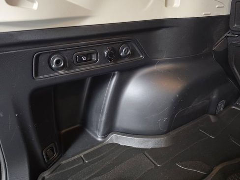 Used 2024 Subaru Forester Limited AWD/4WD image 21