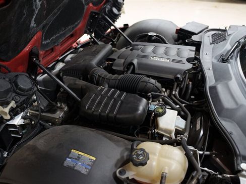 Used 2008 Saturn Sky w/ Premium Trim Package RWD image 26