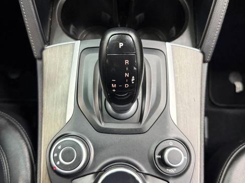 Used 2018 Alfa Romeo Stelvio Ti image 24