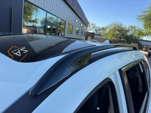 Used 2017 Nissan Rogue SV AWD/4WD image 46