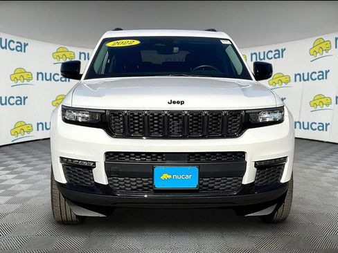 Used 2022 Jeep Grand Cherokee L Limited w/ Black Appearance Package AWD/4WD image 2