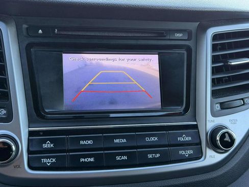 Used 2018 Hyundai Tucson SE image 26