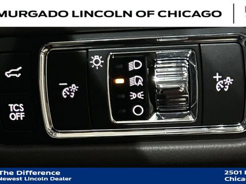 Used 2023 Lincoln Nautilus Reserve AWD/4WD image 56