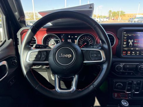 Used 2021 Jeep Gladiator Rubicon AWD/4WD image 24