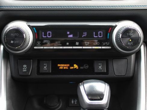 Used 2019 Toyota RAV4 XSE image 22