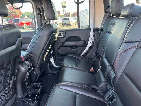 Used 2020 Jeep Gladiator Rubicon AWD/4WD image 11