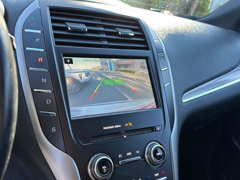 Used 2017 Lincoln MKC Select w/ Select Plus Package image 25