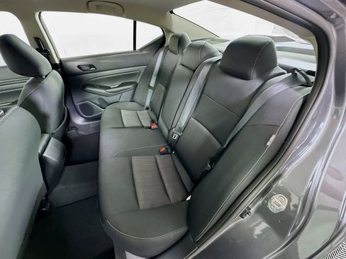 Used 2024 Nissan Altima 2.5 SV FWD image 26