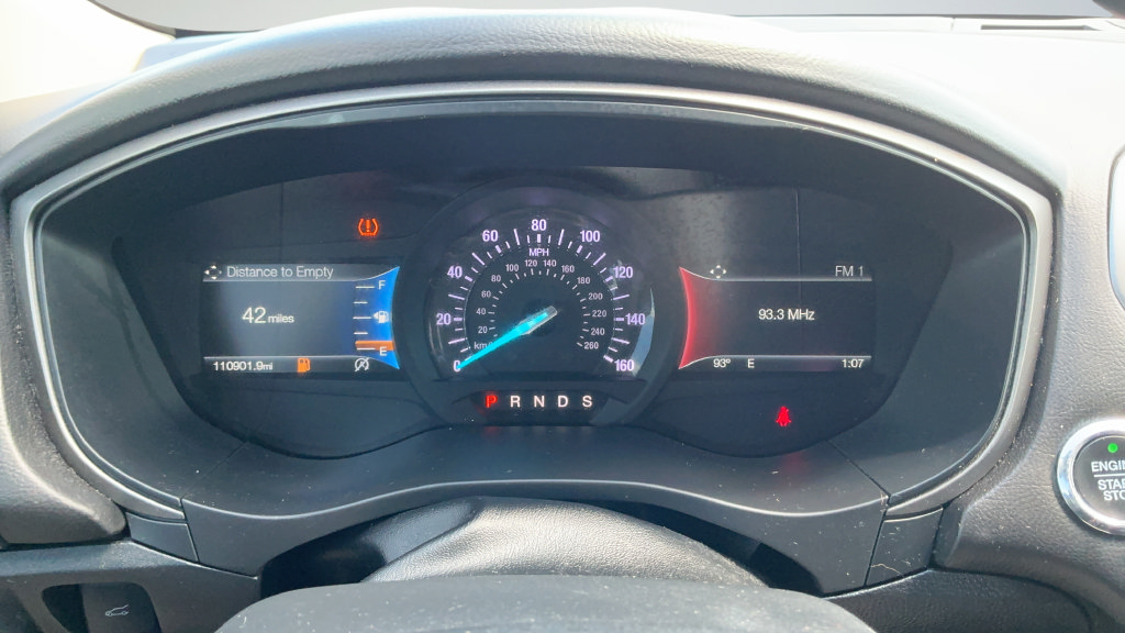 Used 2018 Ford Fusion SE w/ Fusion SE Technology Package FWD image 13