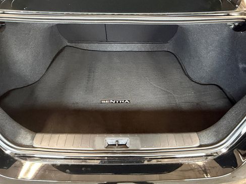 Used 2025 Nissan Sentra S FWD image 14